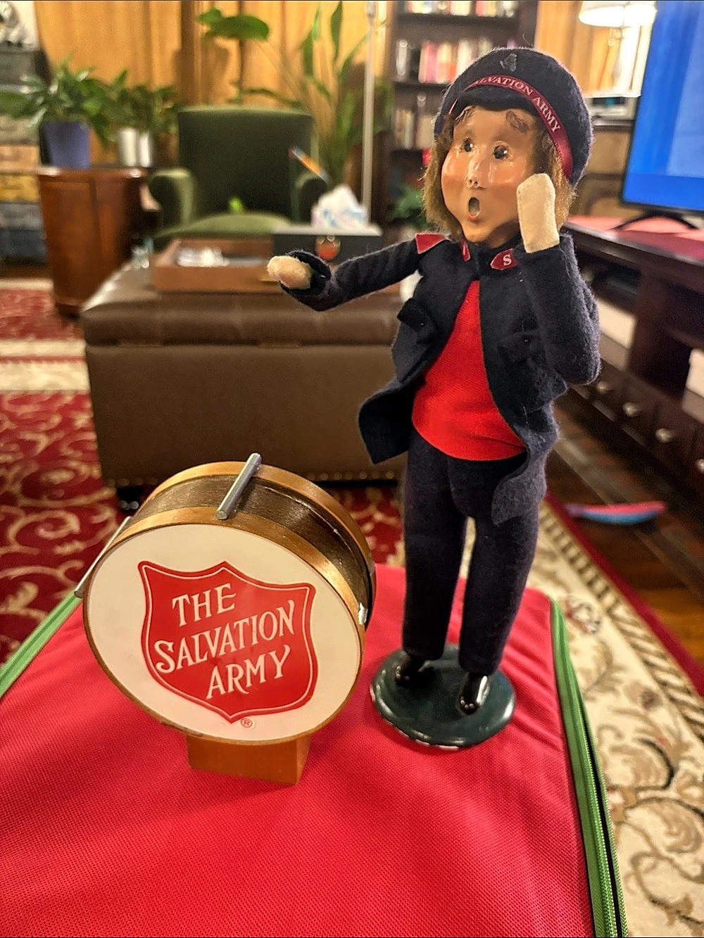 Byers Choice Caroler With Salvation Army Drum Figurine Display in Brown & Red